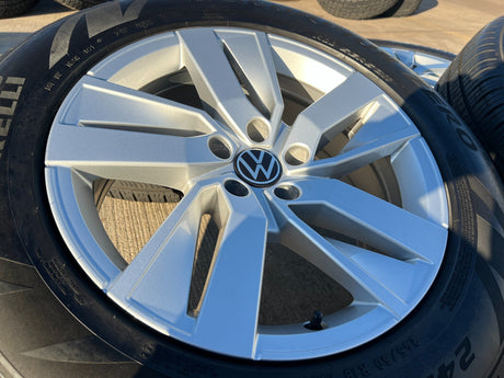 18" VW Atlas OEM wheels rims tires 70073 Audi Q7 Q8 Texas Truck Tire
