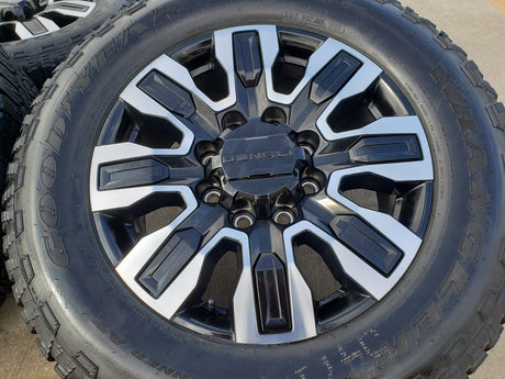 20" GMC Sierra DENALI ULTIMATE 2500 3500 OEM wheels rims 5958 14138 Chevy tires Texas Truck Tire