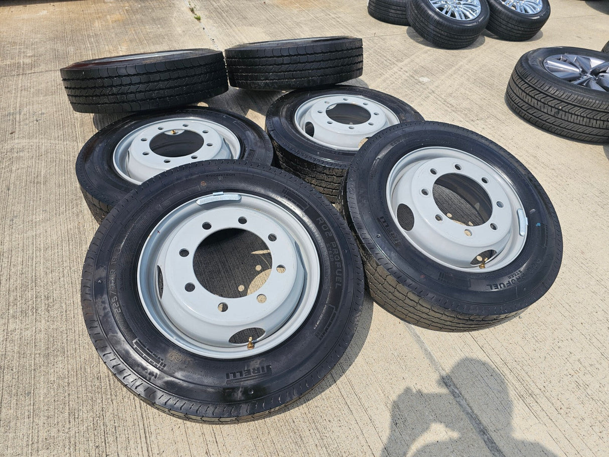 19.5" Chevy Silverado 4500HD 5500HD 6500HD rims wheels 8x275 OEM 2024 2025 NEW Texas Truck Tire
