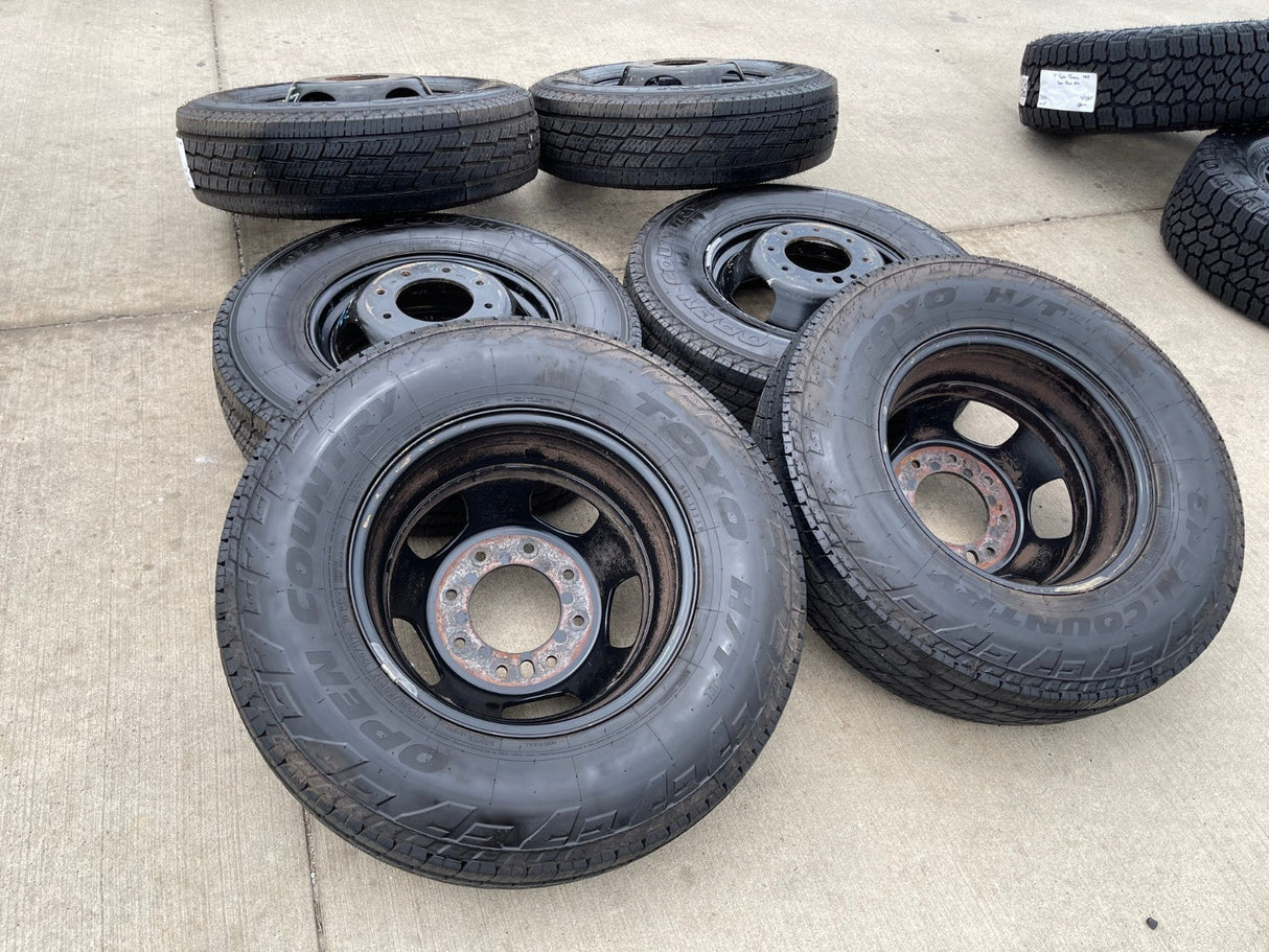 17" Dodge Ram 3500 Dually Laramie 8x200 wheels rims 2703 2704 OEM TOYO NEW Texas Truck Tire