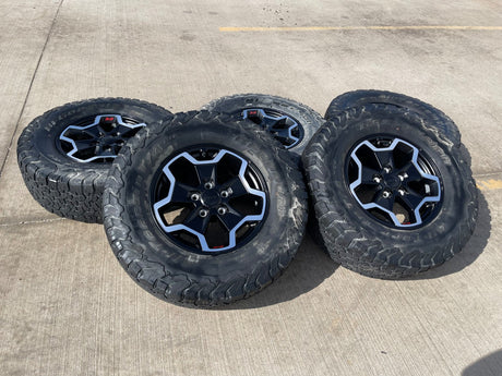 17" Jeep Wrangler Gladiator RUBICON OEM wheels rims tires 9237 black BFG KO2 A/T Texas Truck Tire