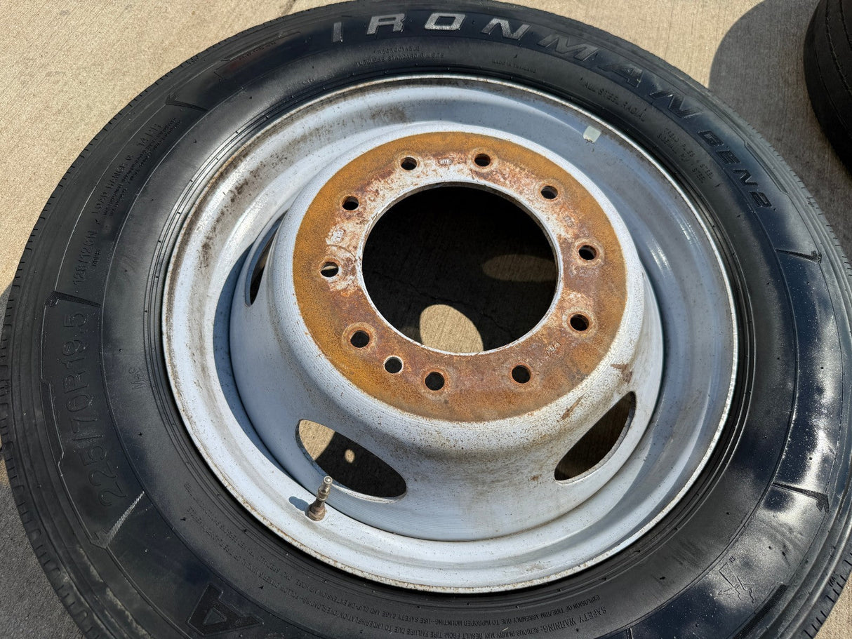 19.5" Ford F-450 Dually F-550 rim RAM 4500 OEM 10x225 spare Texas Truck Tire