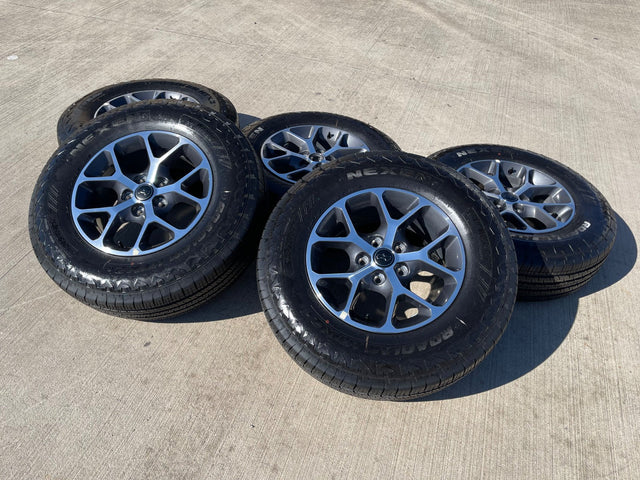 17" Jeep Gladiator OEM wheels rims 9235 Wrangler 2024 2025 2026 NEXEN NEW Texas Truck Tire