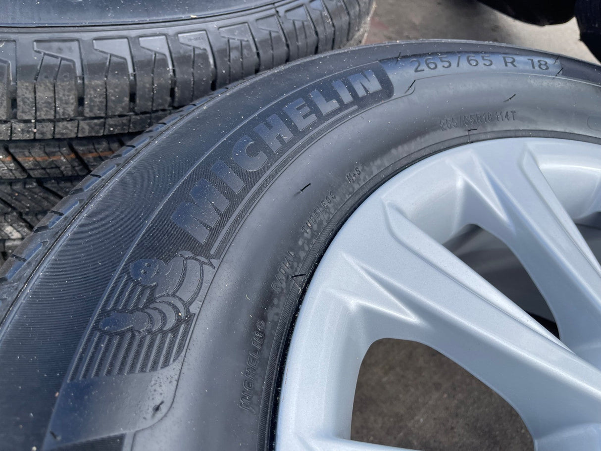 18" Toyota Grand Highlander OEM 10525 wheels rims tires Lexus TX350 NEW MICHELIN Texas Truck Tire