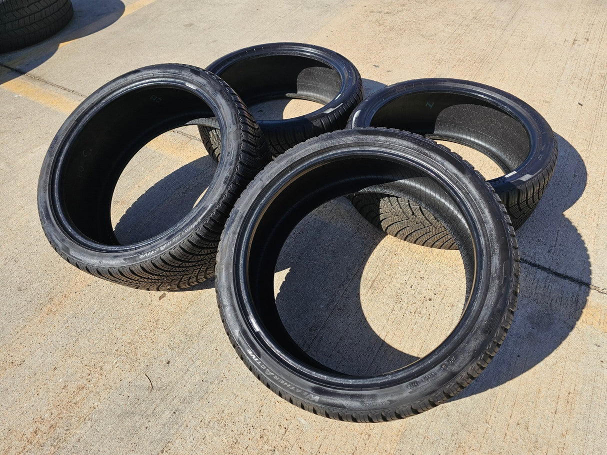 (4) 225/40/19 Pirelli Cinturato Weather Active tires M+S Texas Truck Tire