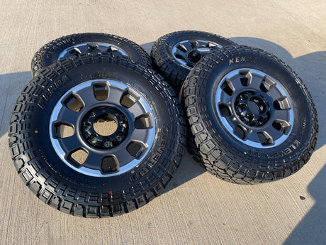 18" Ford F-250 F-350 OEM TREMOR rims wheels 10482 KENDA KLEVER R/T 33" NEW Texas Truck Tire
