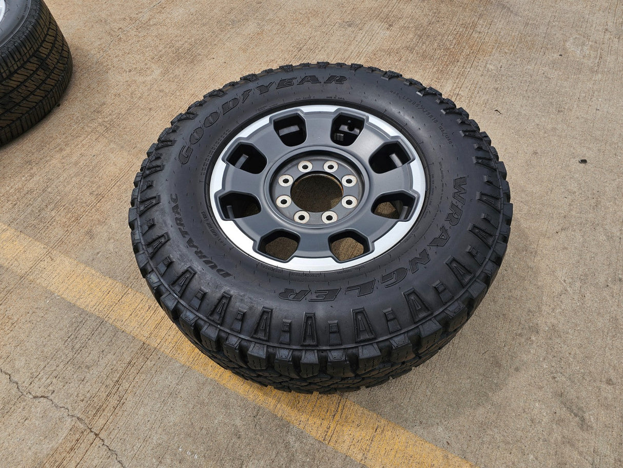 (1) 18" Ford F-250 F-350 OEM TREMOR 10482 rim wheel DURATRAC Spare Texas Truck Tire