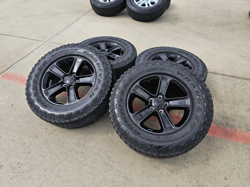 18" Jeep Wrangler Sahara OEM 9221 9255 wheels rims 2020 2021 2022 2023 2024 2025 Texas Truck Tire