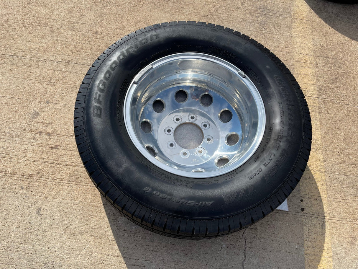 17" Dodge Ram 3500 DUALLY OEM wheel rim 2415 REAR ALCOA 2016 2017 2018 8x165 Texas Truck Tire
