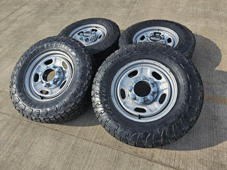 17" Ford F-250 F-350 OEM 3828 wheels rims tires 2022 2023 2024 2025 TOYO A/T3 Texas Truck Tire