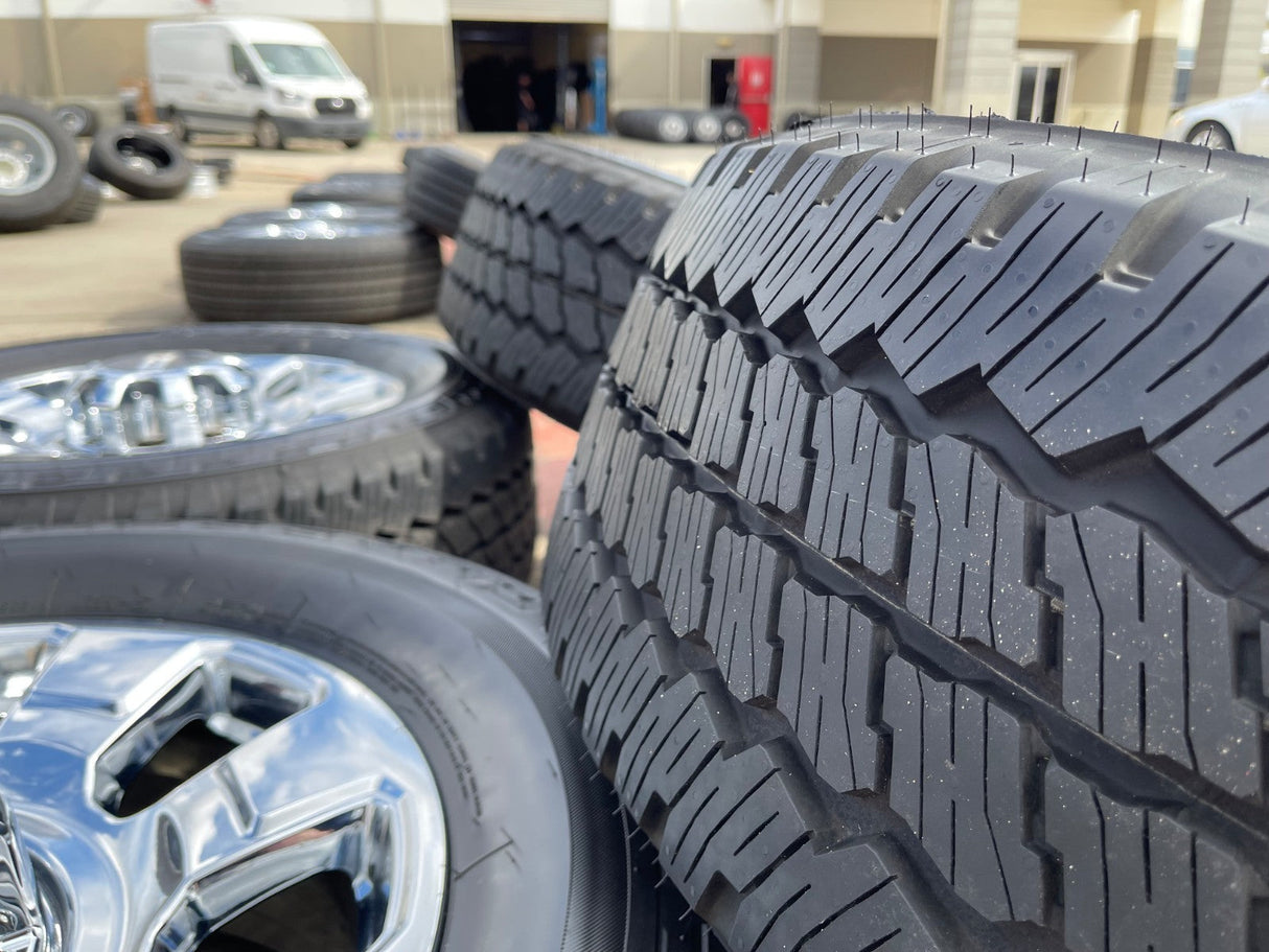 20" Ford F-250 F-350 OEM Lariat 10295 25085 10552 wheels rims 2026 NEW Texas Truck Tire