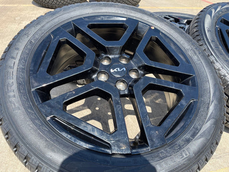 20" Kia Telluride Prestige X-PRO OEM wheels rims 74721 Sedona 2023 2024 2025 NEW Texas Truck Tire