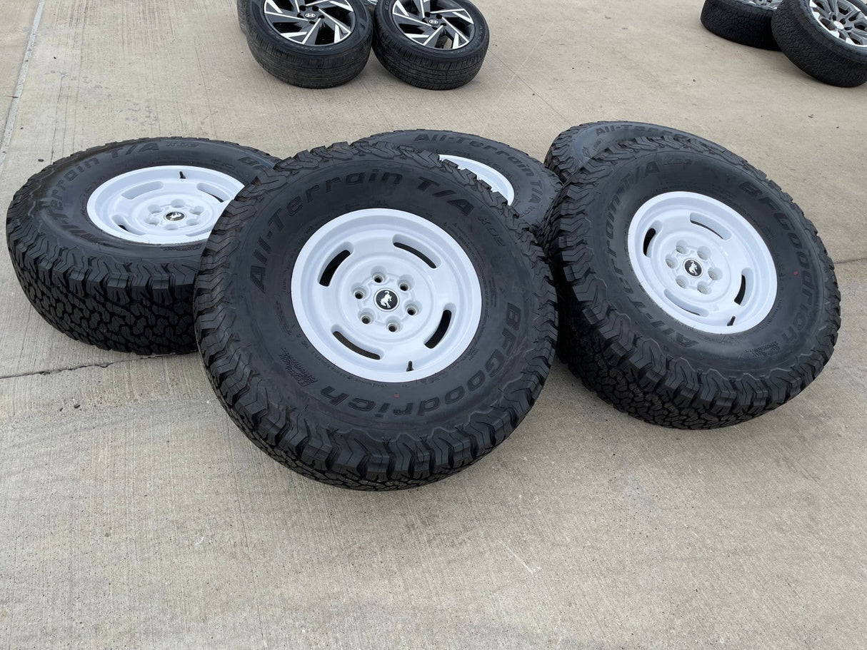 17" Ford Bronco HERITAGE SASQUATCH OEM 10463 wheels rims white 37" BFG NEW Texas Truck Tire