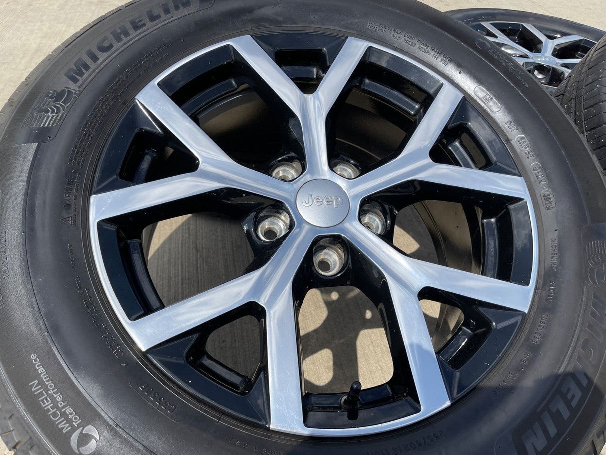 18" Jeep Grand Cherokee L OEM wheels rims 9285 95198 Durango MICHELIN Texas Truck Tire