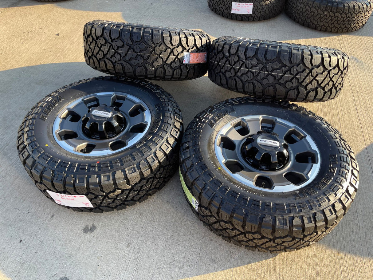 18" Ford F-250 F-350 OEM TREMOR rims wheels 10482 KENDA KLEVER R/T 33" NEW Texas Truck Tire