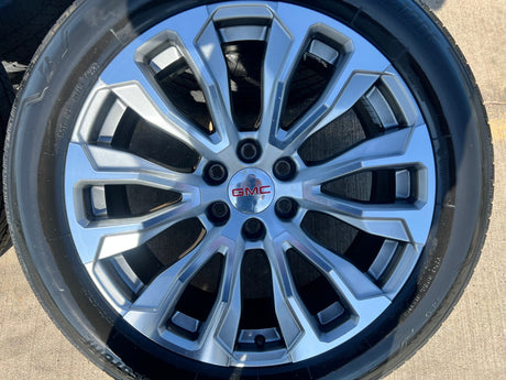 22" GMC Yukon Sierra DENALI OEM wheels rims 14025 97000 tires BRIDGESTONE Texas Truck Tire