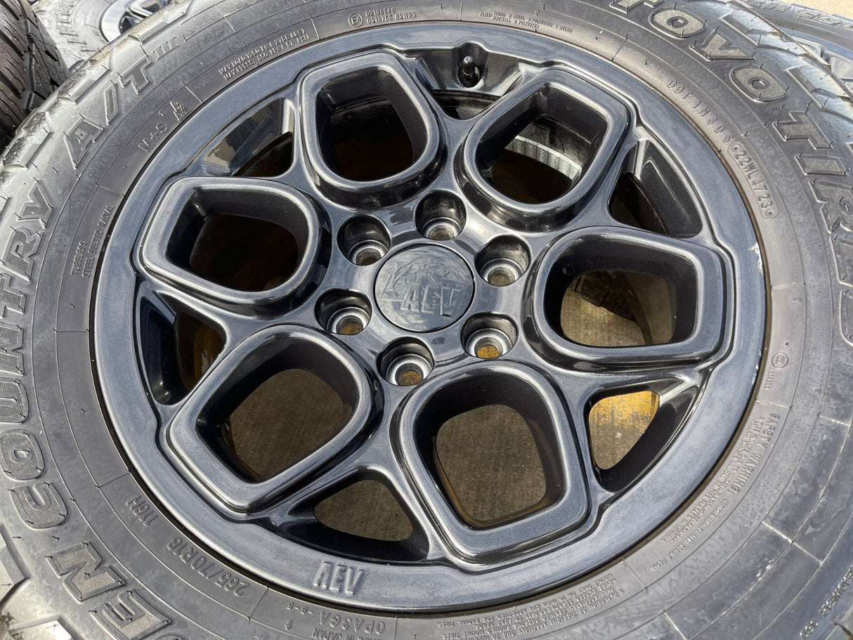 (5) 18" AEV SALTA GMC Sierra AT4X Chevy Silverado OEM rims wheels TOYO A/T3 Texas Truck Tire