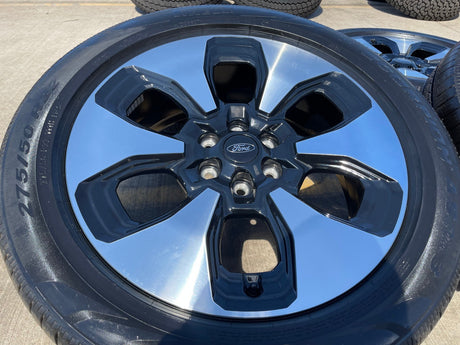 22" Ford F-150 Expedition LIMITED OEM rims wheels 10472 tires PIRELLI Texas Truck Tire