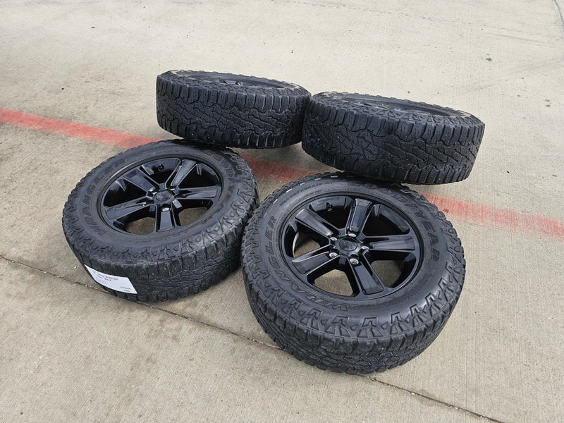 18" Jeep Wrangler Sahara OEM 9221 9255 wheels rims 2020 2021 2022 2023 2024 2025 Texas Truck Tire