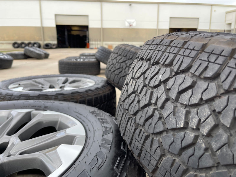 20" Chevy Tahoe Silverado OEM 14090 95417 wheels rims tires GOODYEAR A/T Texas Truck Tire