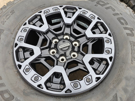 (5) 17" Ford F-150 Raptor R OEM BEADLOCK rims wheels 2024 2025 2026 BFG NEW Texas Truck Tire