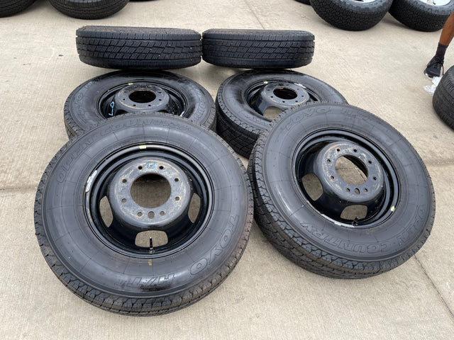 17" Dodge Ram 3500 Dually Laramie 8x200 wheels rims 2703 2704 OEM TOYO NEW Texas Truck Tire