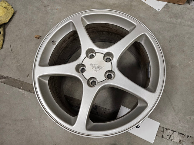 18" 18x9.5 Chevy Corvette OEM rim wheel 5105 5104 2003 2004 2005 REAR Texas Truck Tire