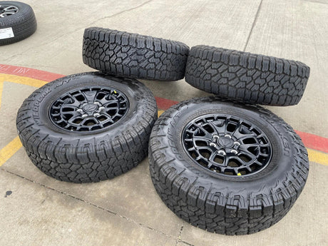 18" Toyota Tundra TSS T FORCE TRD OEM black wheels rims Sequoia 2025 NEW 35" Texas Truck Tire