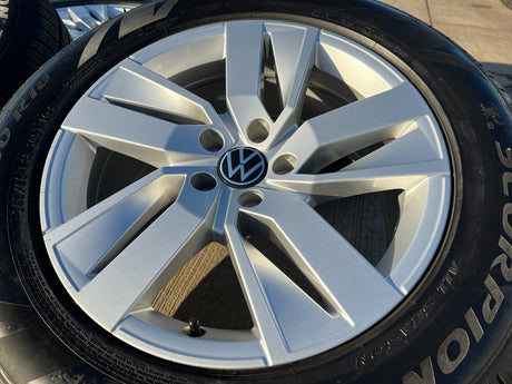 18" VW Atlas OEM wheels rims tires 70073 Audi Q7 Q8 Texas Truck Tire