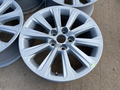 18" Toyota Grand Highlander OEM 10525 wheels rims Lexus TX350 Texas Truck Tire