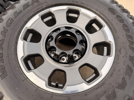 18" Ford F-250 F-350 OEM TREMOR rims wheels 10482 tires 35" DURATRAC A/T Texas Truck Tire