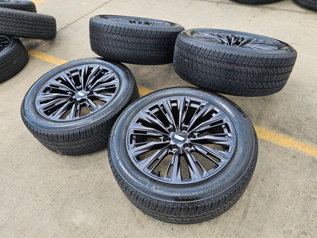 22" Cadillac Escalade V V600 Platinum OEM ORIGINAL wheels rims 2025 2026 NEW Texas Truck Tire