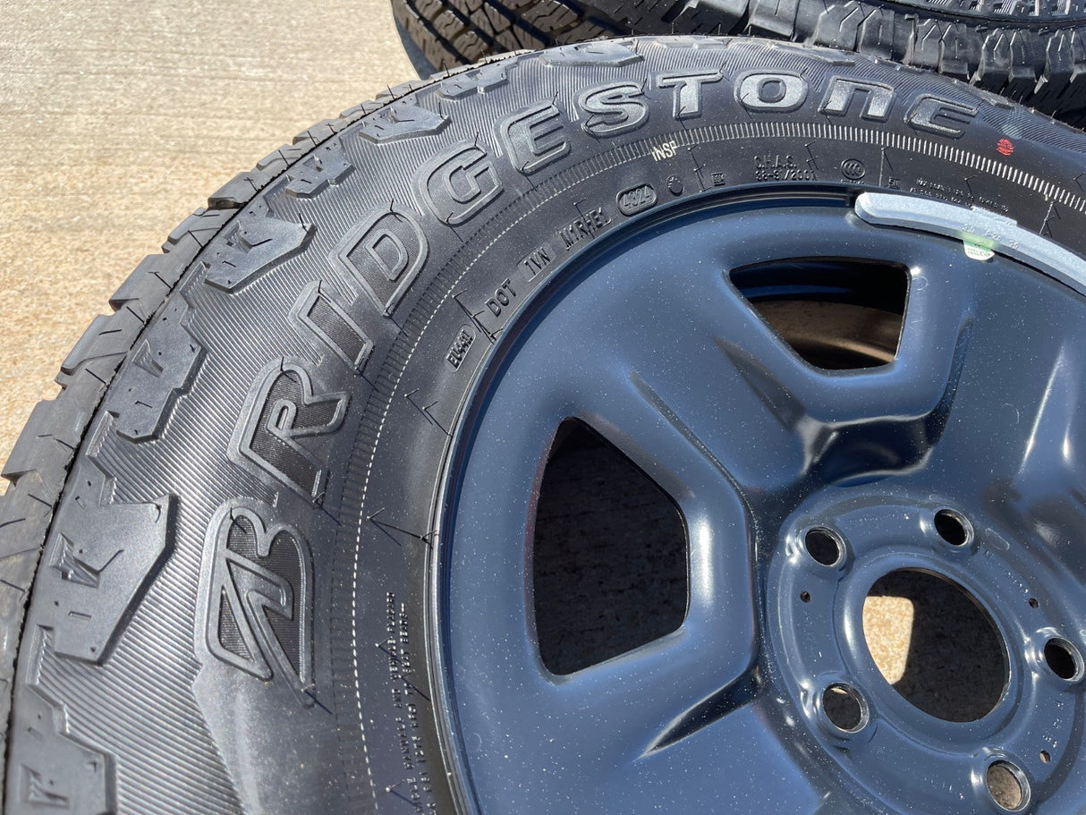 (1) 17" Jeep Gladiator OEM wheel rim 9220 9240 spare Wrangler 2024 2025 2026 NEW Texas Truck Tire