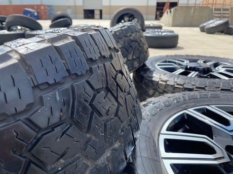 20" GMC Sierra AT4 2500 3500 OEM wheels rims 5950 Silverado tires TOYO A/T3 Texas Truck Tire