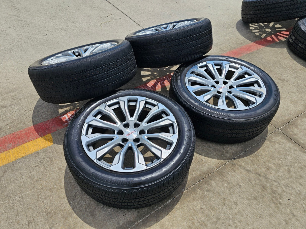 22" GMC Yukon Sierra DENALI OEM wheels rims 14025 97000 tires Texas Truck Tire