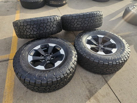18" Dodge Ram 1500 Rebel Black OEM 2671 wheels rims TOYO A/T3 35" Texas Truck Tire