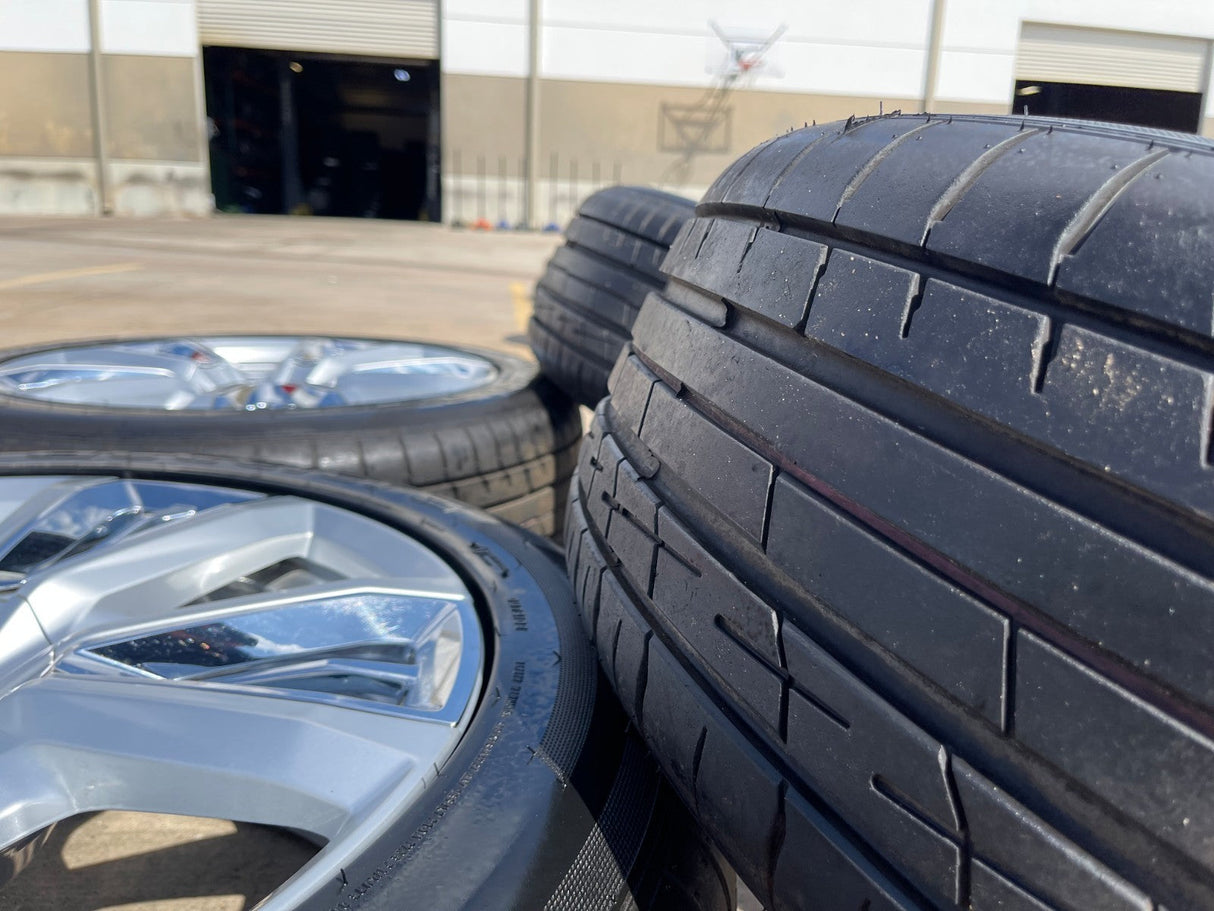 22" Chevy Tahoe RST OEM wheels rims 14046 96951 Silverado Suburban DISCOUNTED Texas Truck Tire