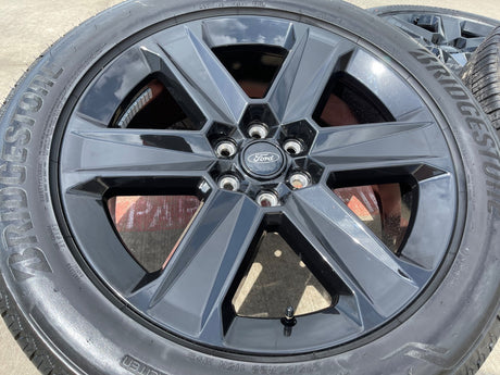 22" Ford F-150 LOBO LARIAT OEM black rim wheel tire Expedition 2026 2027 NEW Texas Truck Tire