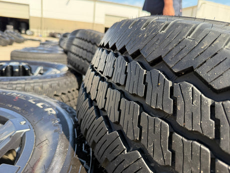20" Ford F-250 F-350 OEM gray Lariat 10485 10296 wheels rims tires BRIDGESTONE Texas Truck Tire
