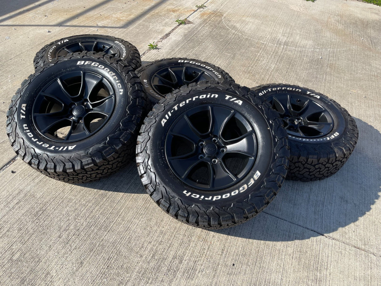 (5) 17" Jeep Wrangler Rubicon OEM 96226 wheels rims Gladiator BFG KO2 NEW 2026 Texas Truck Tire