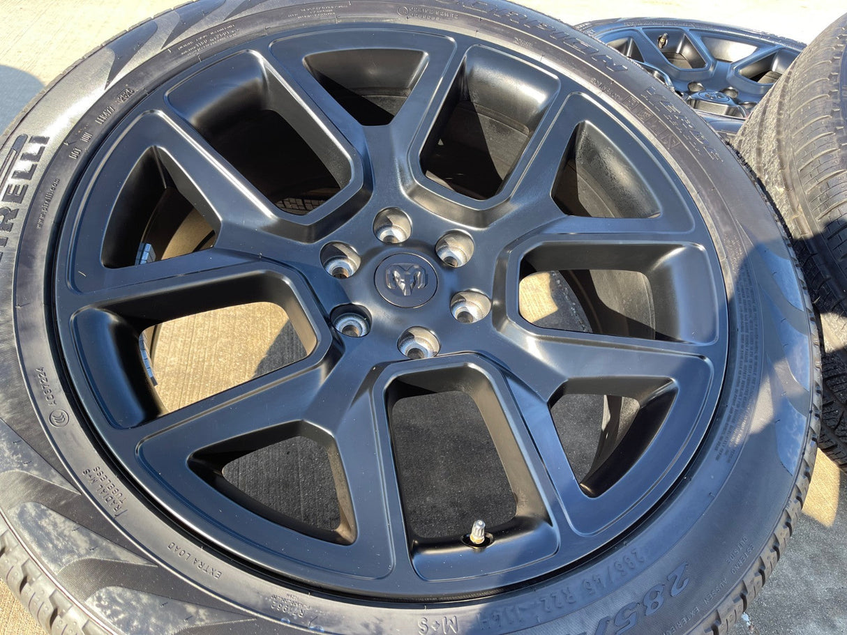 22" Dodge Ram 1500 OEM LIMITED Laramie wheels rims black 2725 2684 PIRELLI NEW Texas Truck Tire