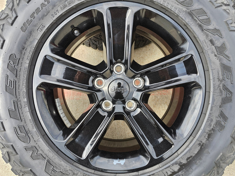 18" Jeep Wrangler Sahara OEM 9221 9255 wheels rims 2020 2021 2022 2023 2024 2025 Texas Truck Tire