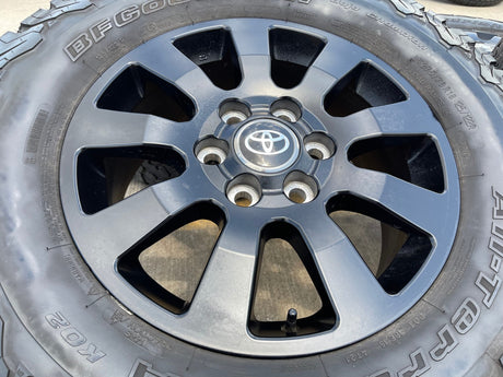 18" Toyota Land Cruiser OEM wheels rims 95952 Tundra Sequoia BFG KO2 A/T Texas Truck Tire