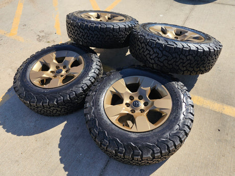 18" Ram 1500 OEM wheels rims Bronze 2669 Jeep Wagoneer 2025 2026 NEW BFG KO2 Texas Truck Tire