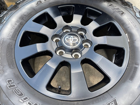 18" Toyota Land Cruiser OEM wheels rims 95952 Tundra Sequoia BFG KO2 A/T Texas Truck Tire