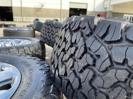 20" Ford F-250 F-350 OEM Lariat 10295 25085 10552 wheels rims NEW BFG KO2 A/T Texas Truck Tire