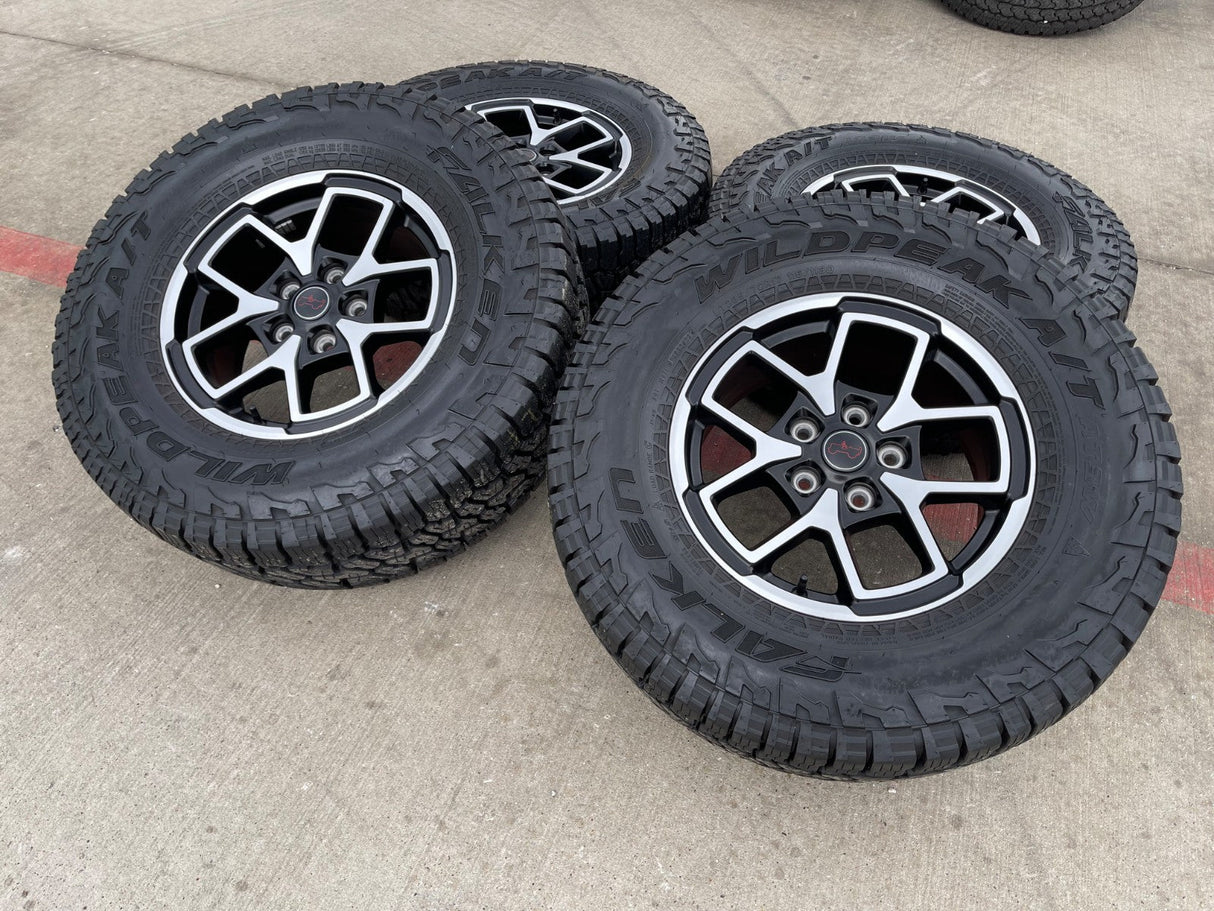 17" Jeep Wrangler Rubicon OEM 95730 9327 wheels rims Gladiator FALKEN A/T 33" Texas Truck Tire
