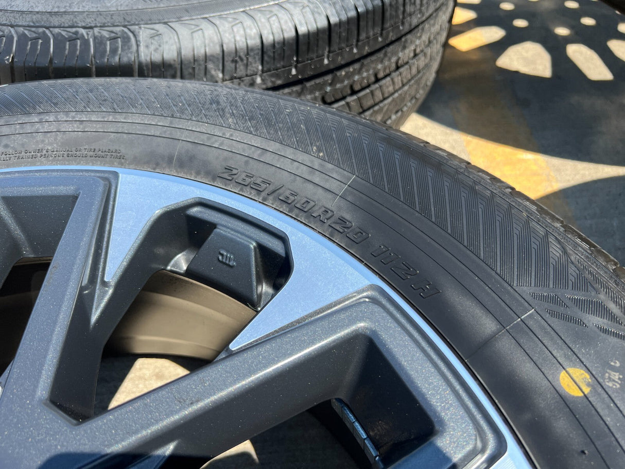 20" Toyota Tundra Platinum OEM wheels rims 95295 75276 Sequoia 2024 2025 NEW Texas Truck Tire