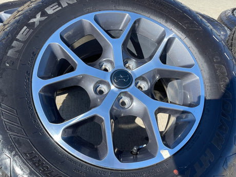 17" Jeep Gladiator OEM wheels rims 9235 Wrangler 2024 2025 2026 NEXEN NEW Texas Truck Tire