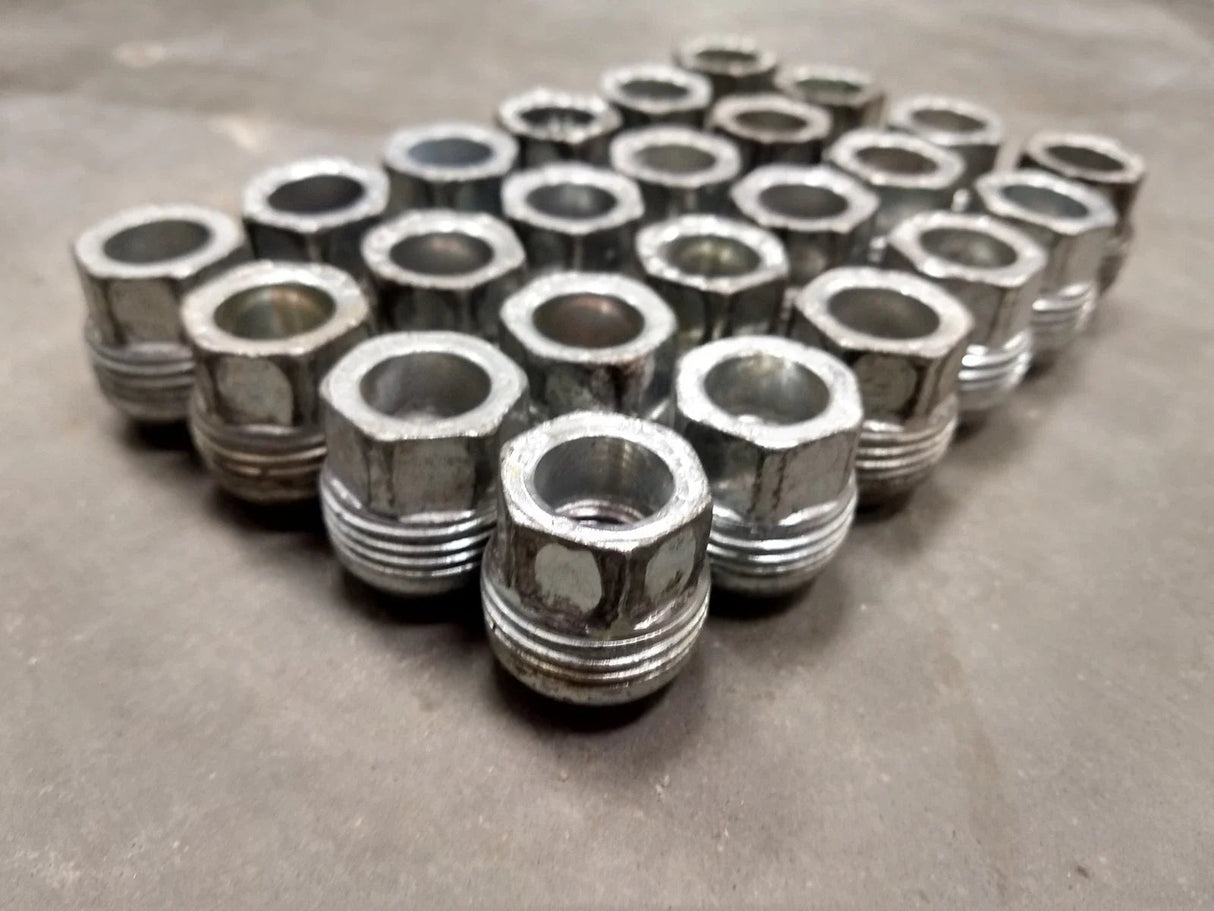(24) OEM GM lug nuts open end threaded 1500 Chevy Silverado GMC Cadillac 14x1.5 Texas Truck Tire